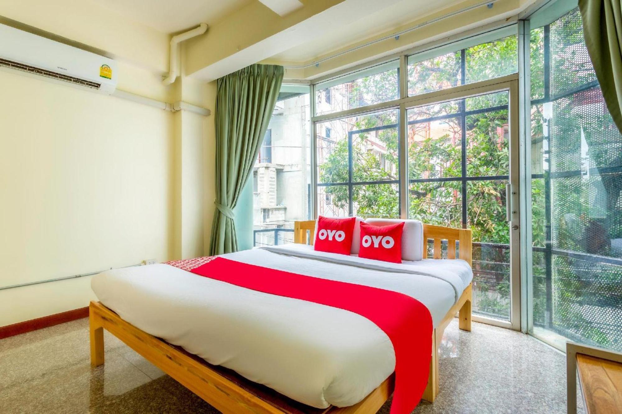 Oyo 928 Leaf Hostel Chiang Mai Exterior foto